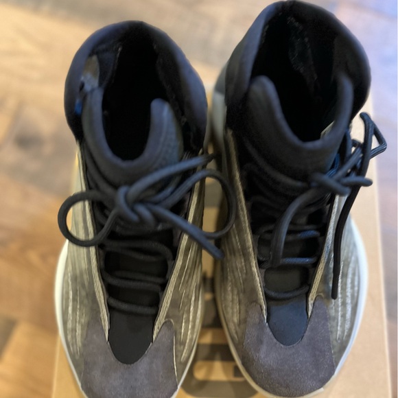 Adidas Yeezy QNTM Barium men’s size 7.5 - Picture 6 of 6